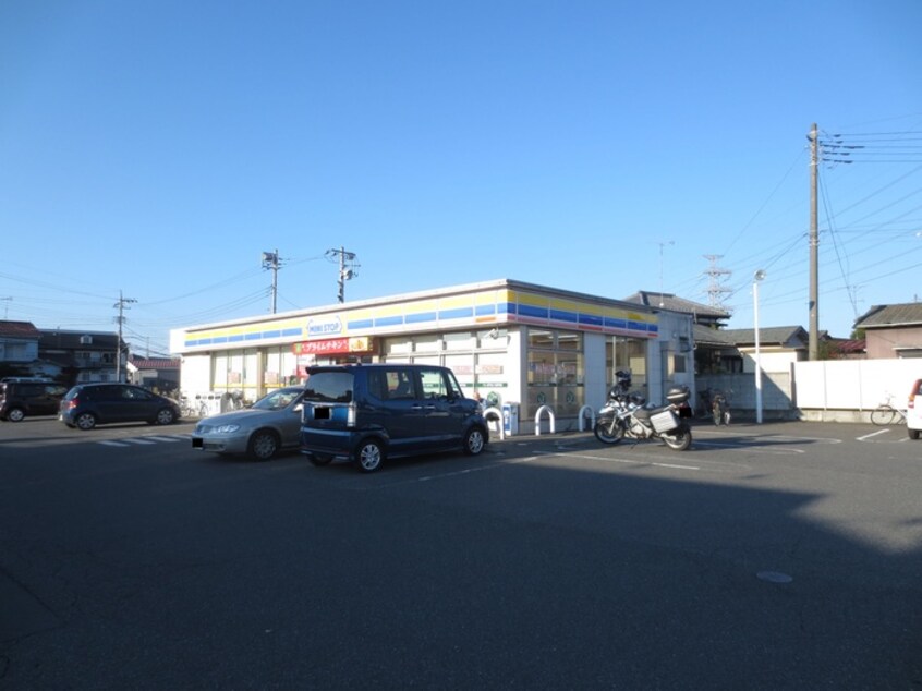 ミニストップ四街道栗山店(コンビニ)まで366m アム－ル憩