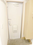 玄関 アビテ西新小岩