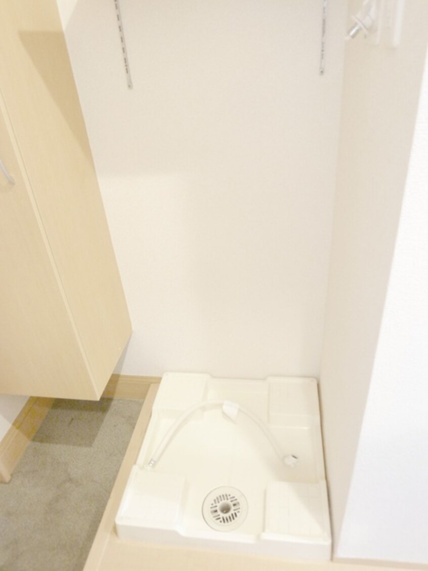 洗濯機置場 アビテ西新小岩