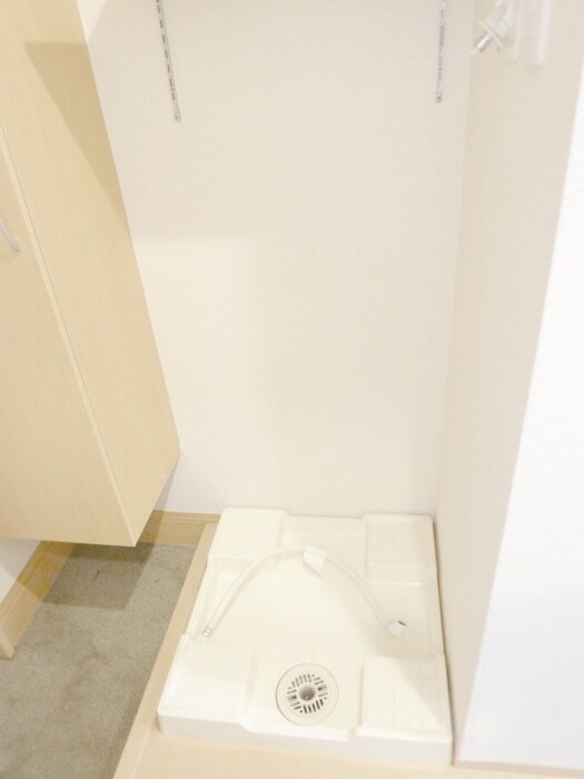 洗濯機置場 アビテ西新小岩