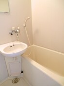 バス／シャワールーム等 ディア・コート（１１－２－４）