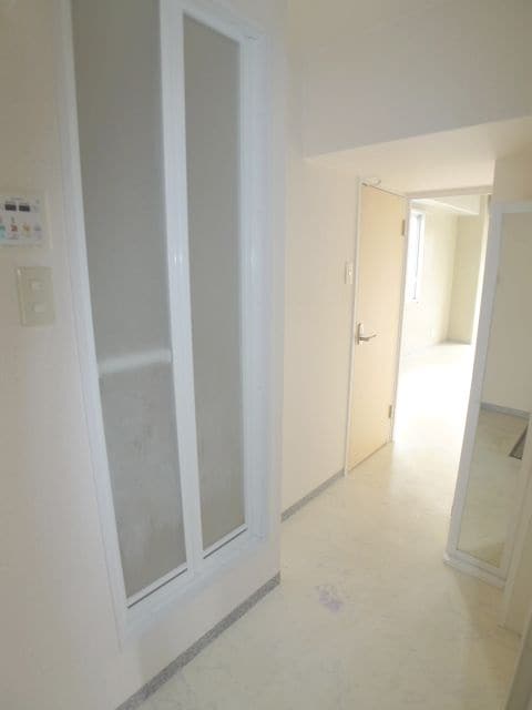 廊下 メゾン朋泉高砂