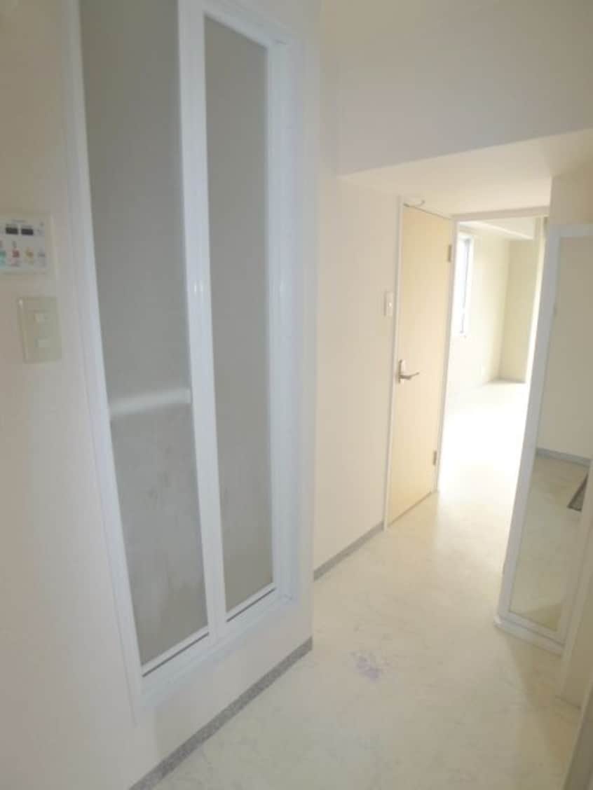 廊下 メゾン朋泉高砂