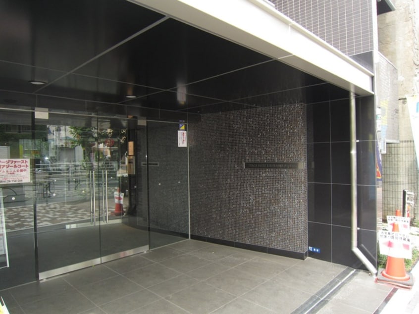 エントランス部分 ｽﾃｰｼﾞﾌｧｰｽﾄ菊川ｱｼﾞｰﾙｺｰﾄ(602)