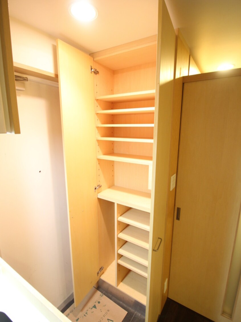 靴箱 アドレー渋谷本町アネックス