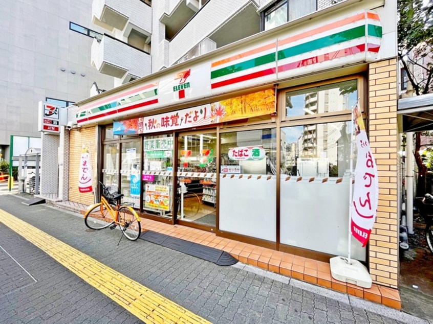 セブンイレブン(コンビニ)まで15m Lotso大山