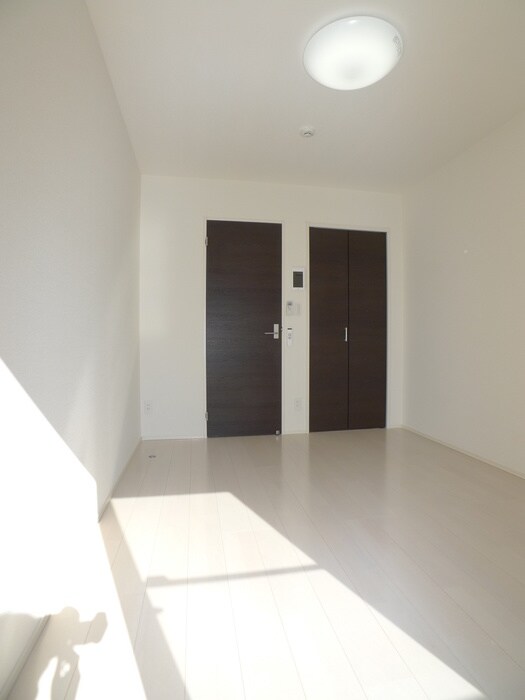 居室 アットリラ稲毛海岸A