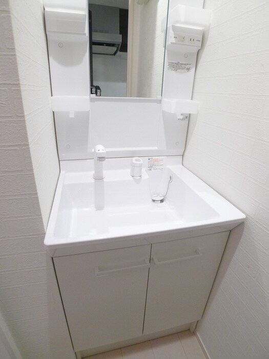 洗面 アットリラ稲毛海岸A