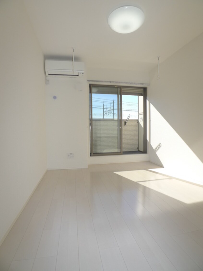 居室 アットリラ稲毛海岸A