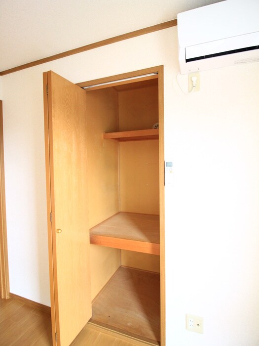 収納 フォレスト　ツルマキ