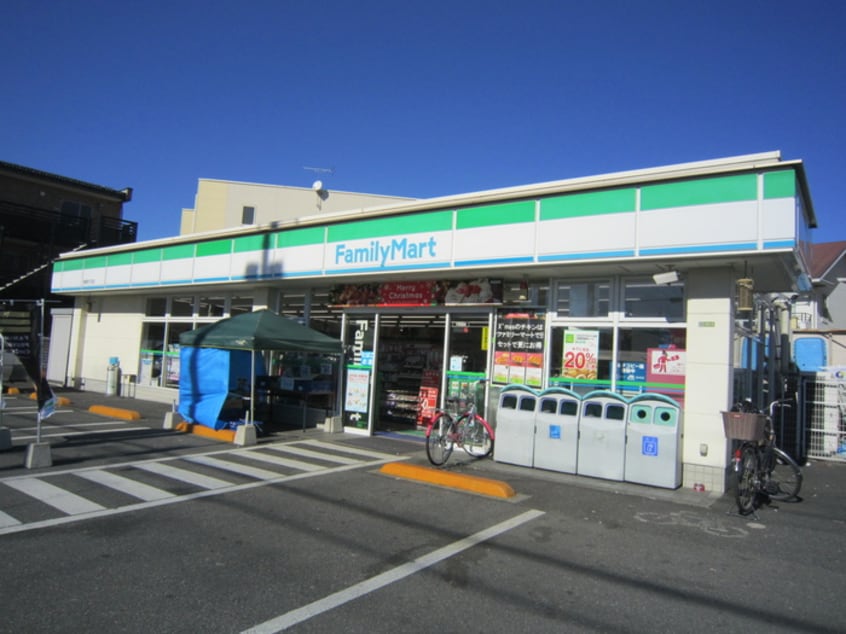 ファミリーマート(コンビニ)まで330m ヒカリオ
