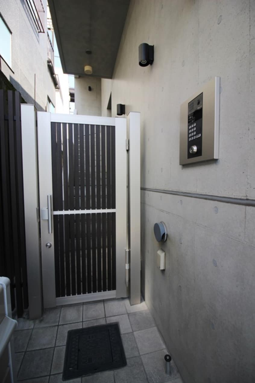 エントランス部分 AQUAHOUSE