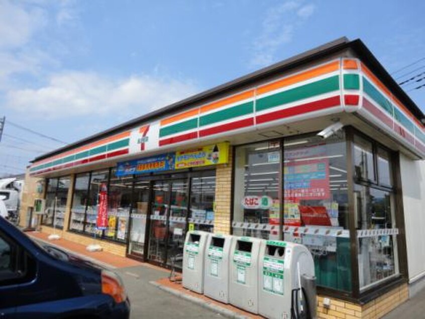 セブンイレブン川口石神店(コンビニ)まで440m フラッツァ　ピア　Ｆ棟