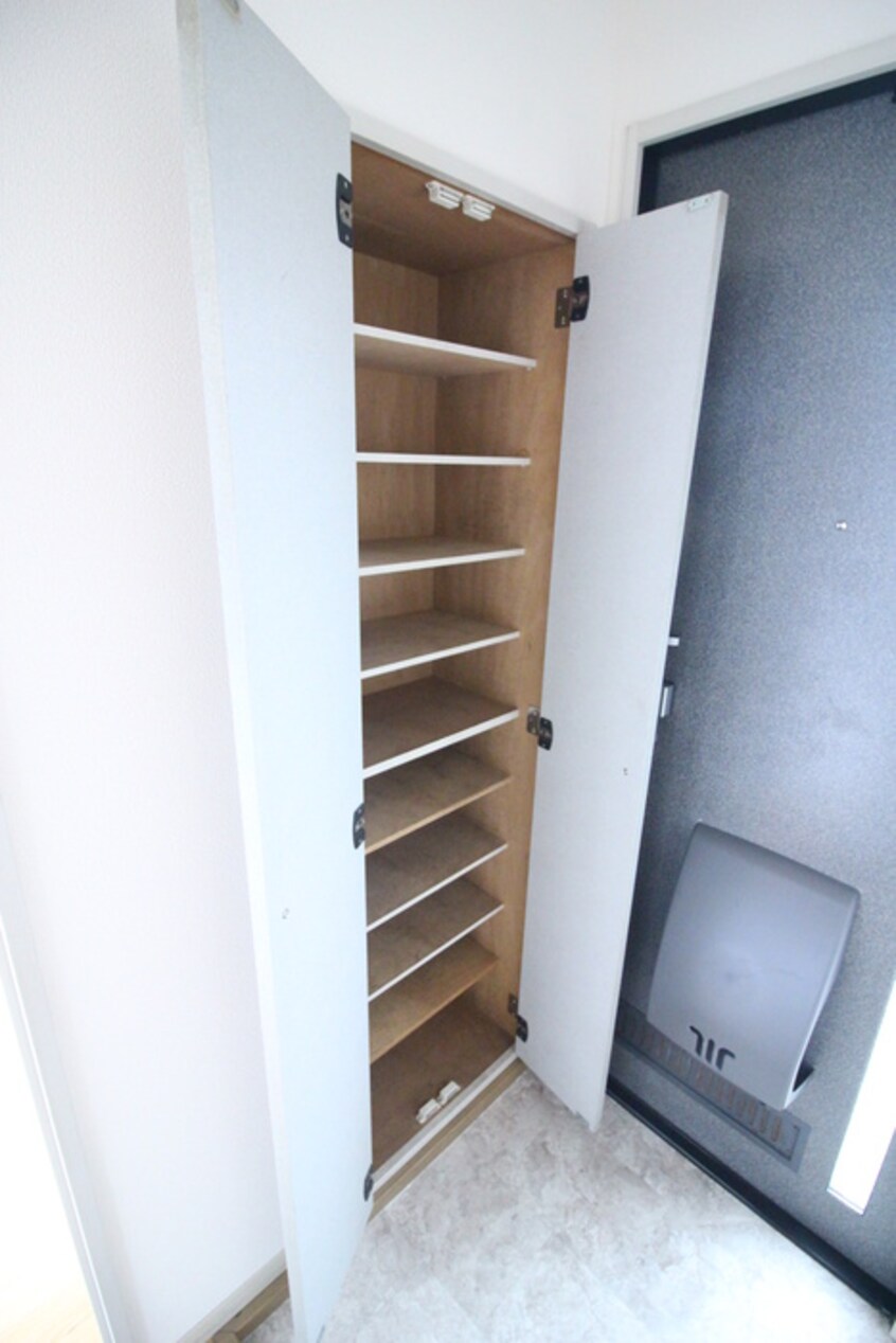 靴箱 ハイツコスモ弐番館