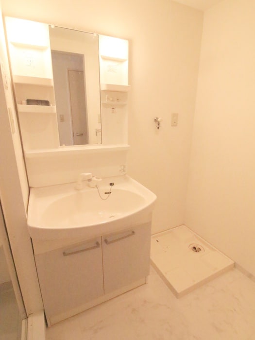 洗濯機置場 ラフィ－ネ