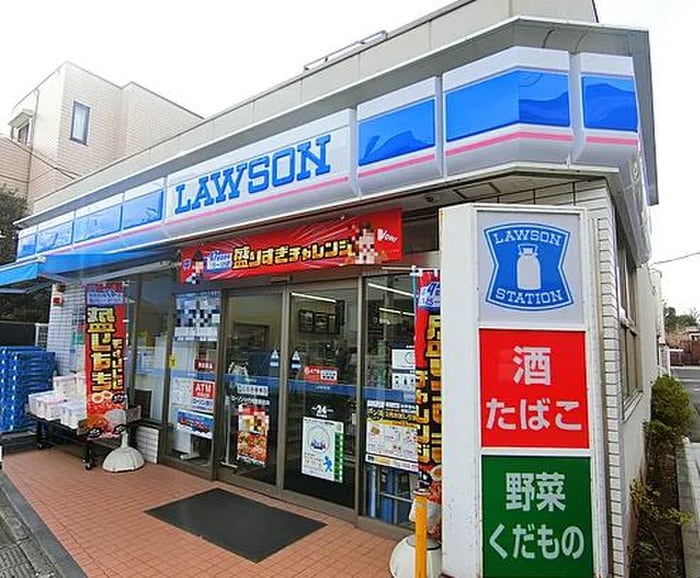 ローソン(コンビニ)まで380m ラ・プリマベ－ラ小竹町Ｂ