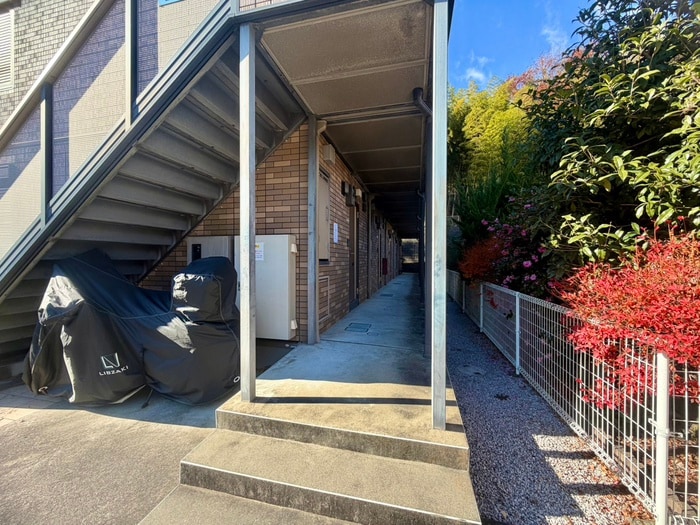 エントランス部分 サクラガーデン