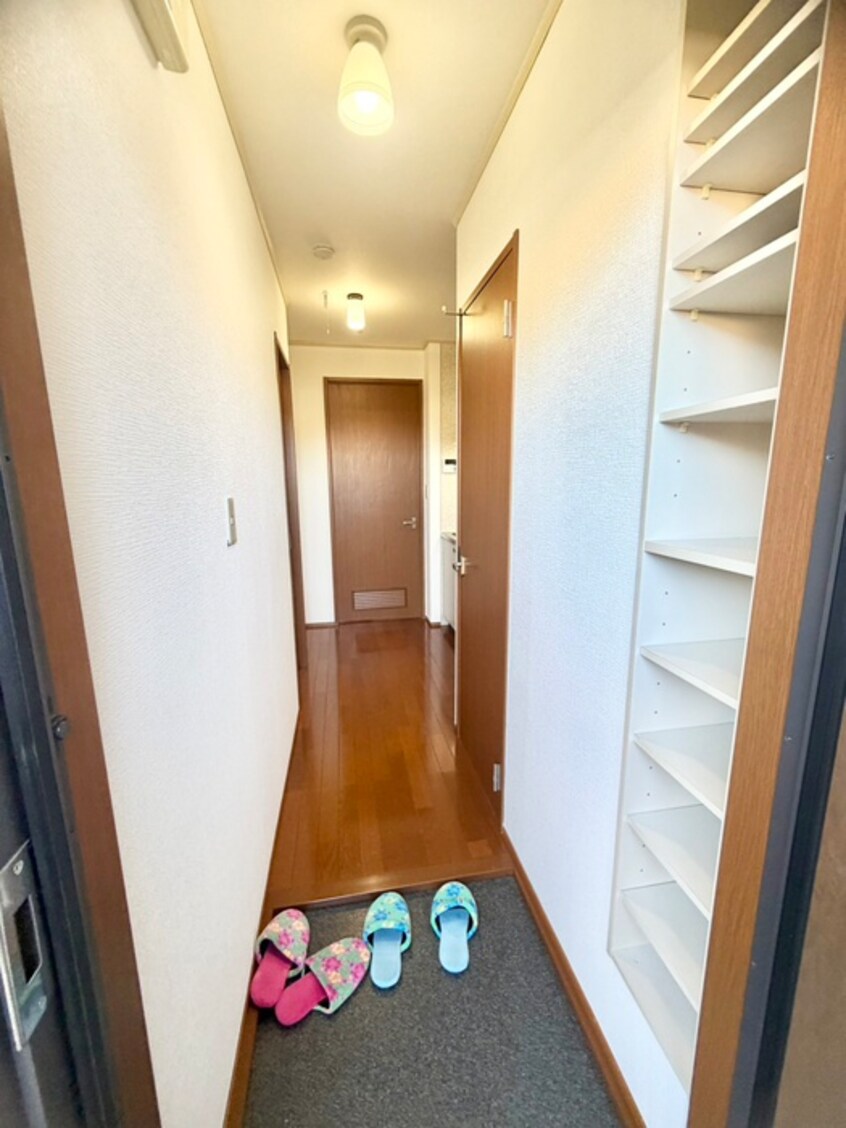 玄関 サクラガーデン