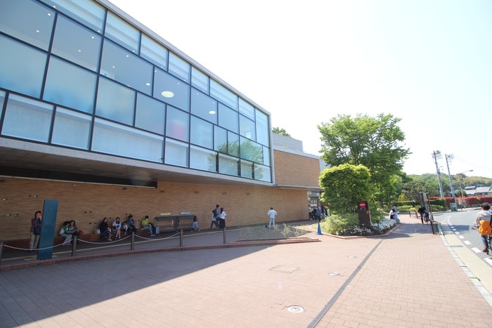 藤子・Ｆ・不二雄ミュージアム(美術館/博物館)まで300m グリ－ンタウン向ヶ丘