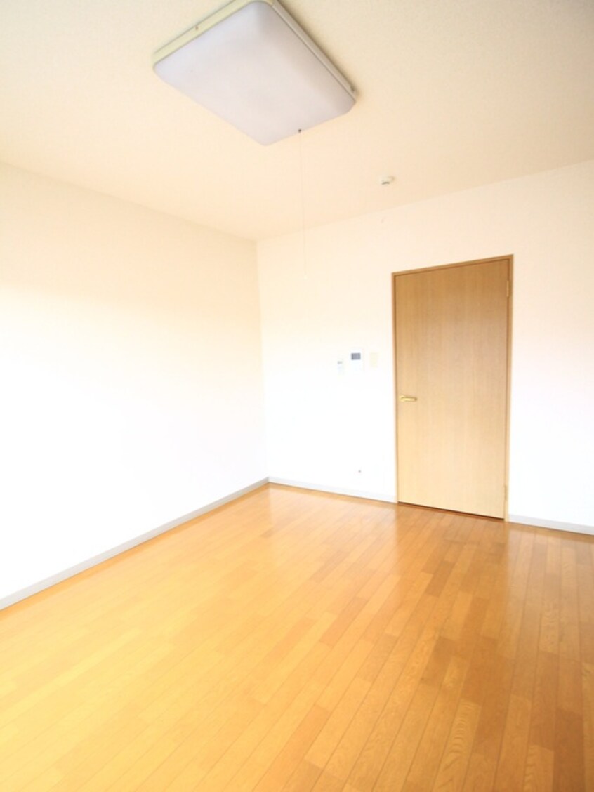 居室 ハイヴィラ東海