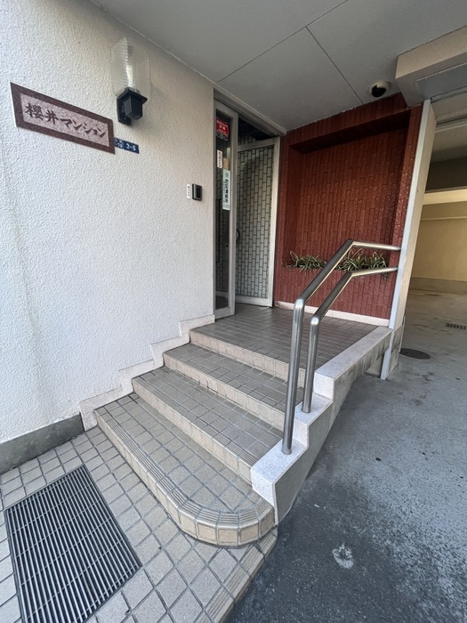 エントランス部分 櫻井マンション