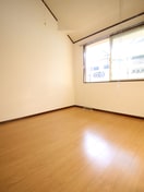 居室 サンパレスオノ