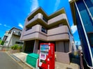 トドス・ヴィヴィエンダの外観