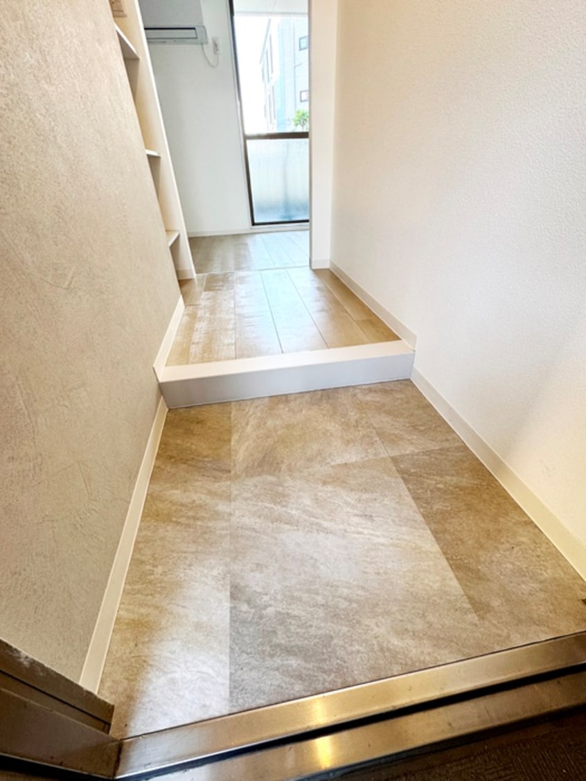 玄関 アルファ弘明寺