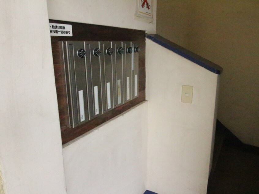 エントランス部分 メルヴェイユ湘南