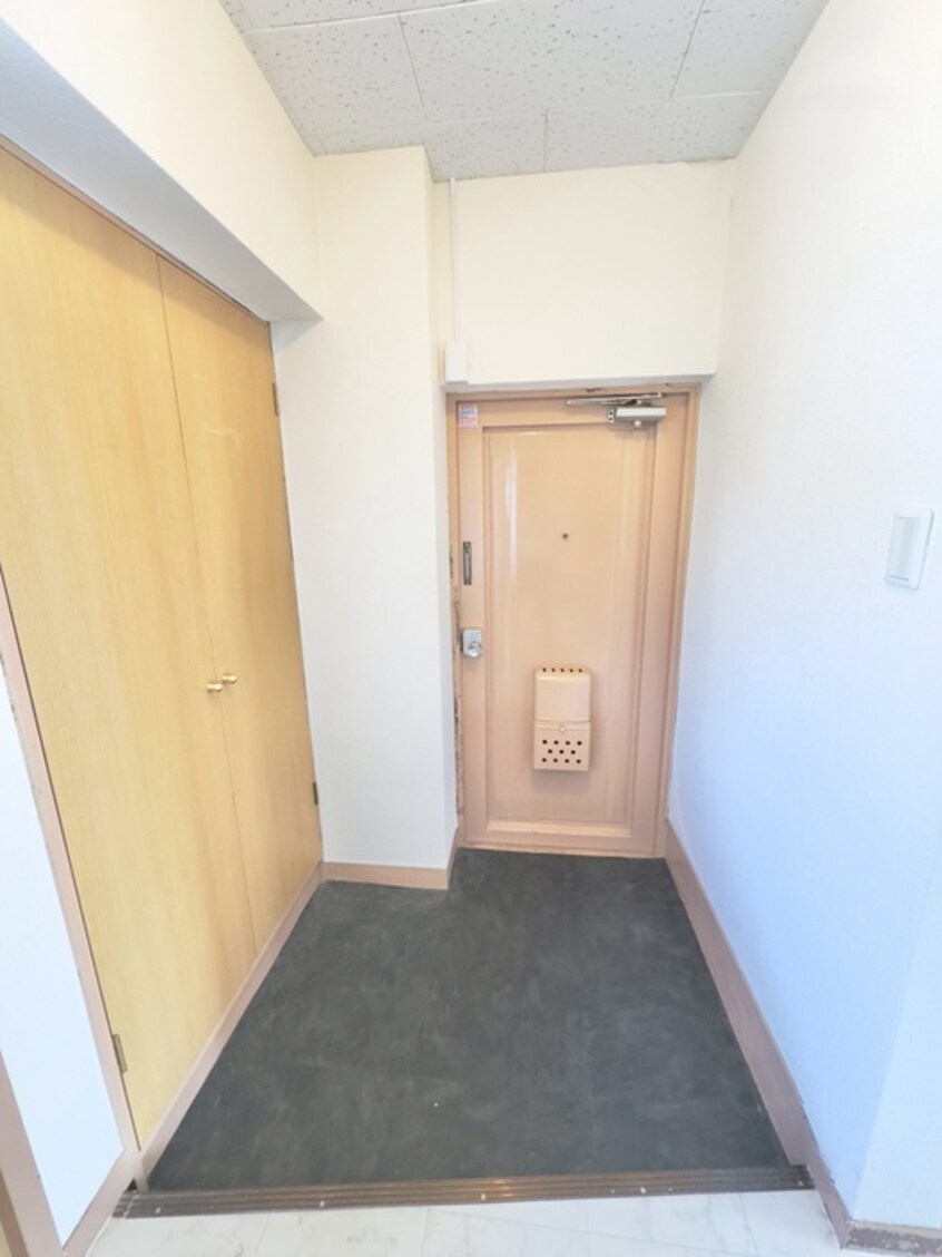 玄関 メルヴェイユ湘南