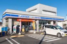 ローソン・スリーエフ 秋川野辺店(コンビニ)まで892m ア－バンライフB