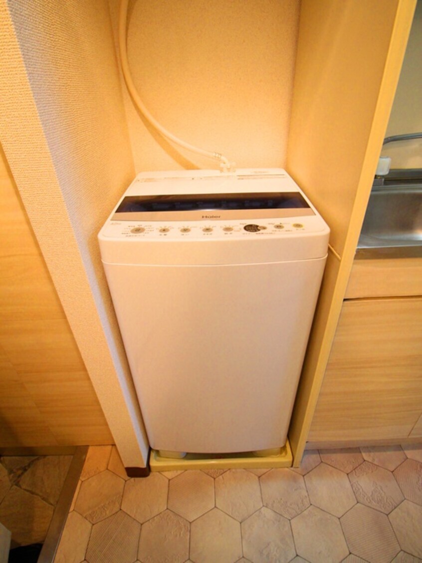 洗濯機置場 ロイヤルコート武蔵境
