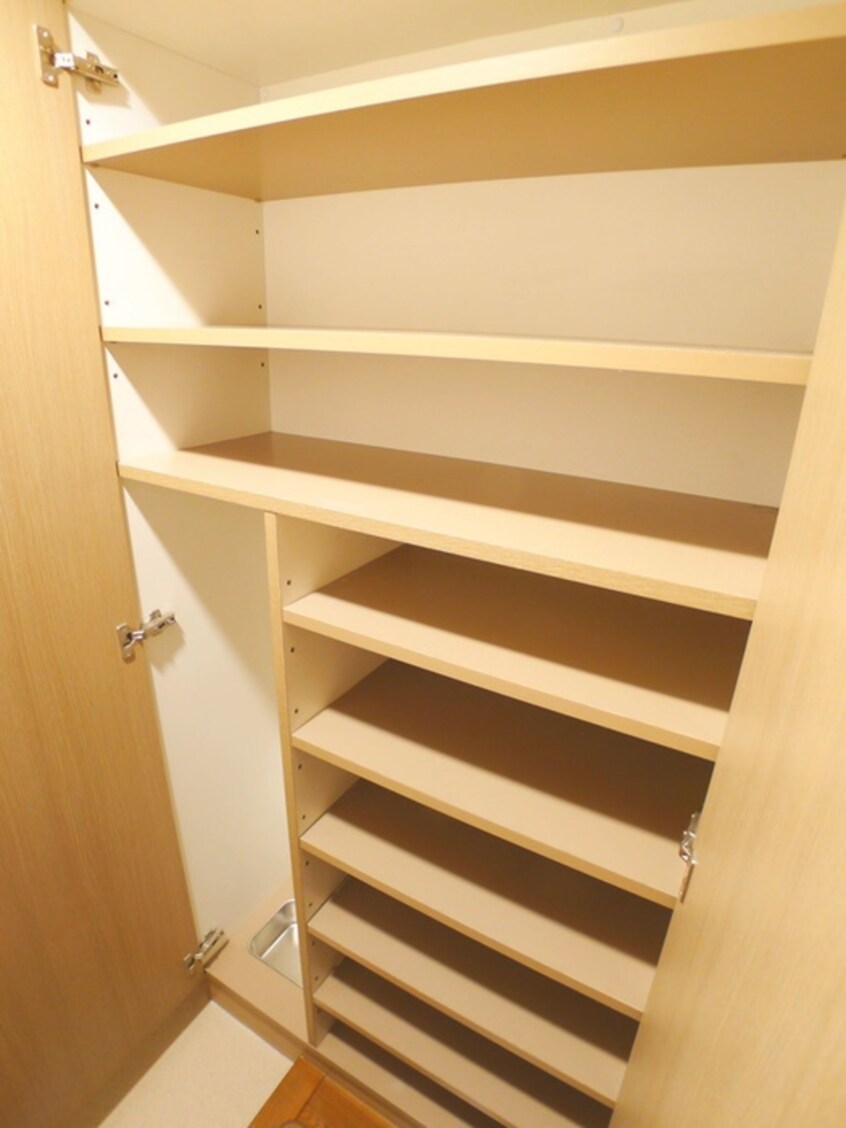 靴箱 ルクレ川口イースト