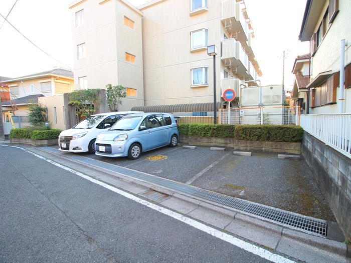 駐車場 センチュリーメヌエット