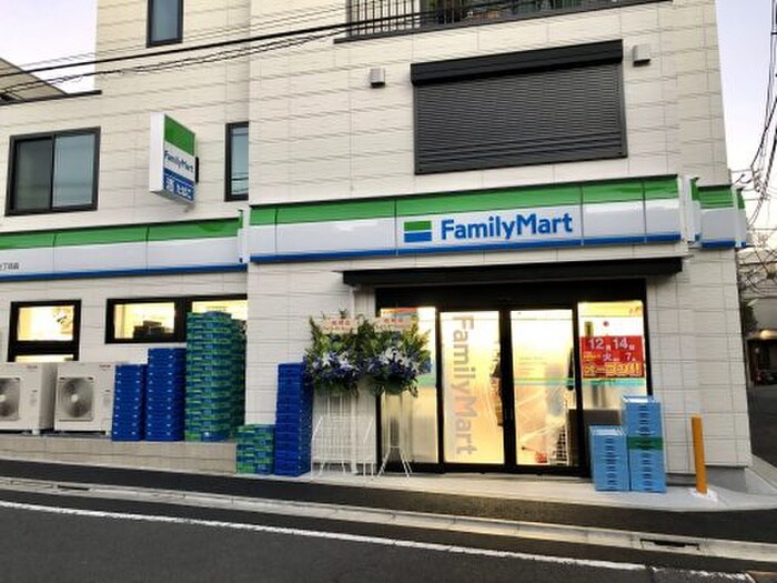 フミーリーマート世田谷北沢三丁目店(コンビニ)まで188m シア－ズハイツ