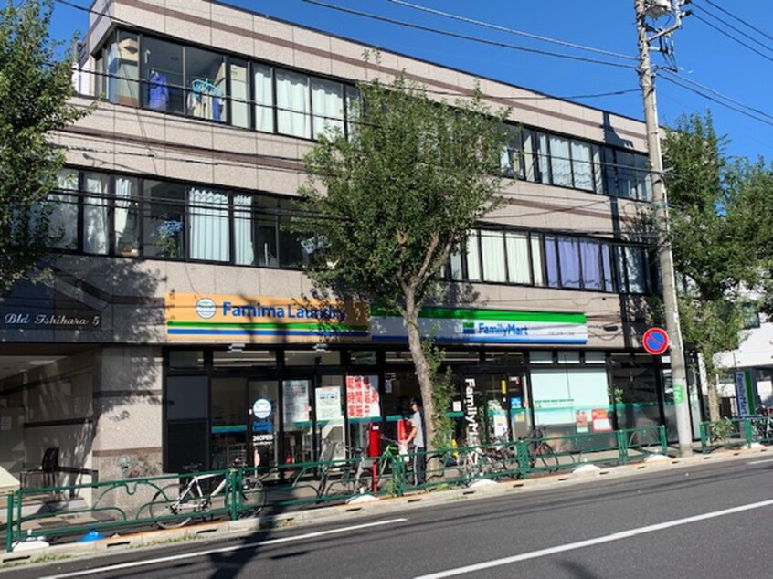 ファミリーマート　杉並下井草一丁目店(コンビニ)まで185m リ－フガ－デニア