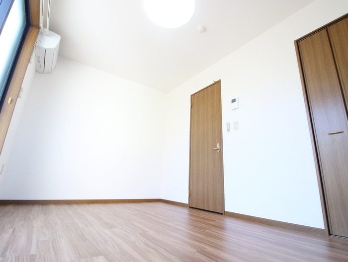 居室 アムール栞