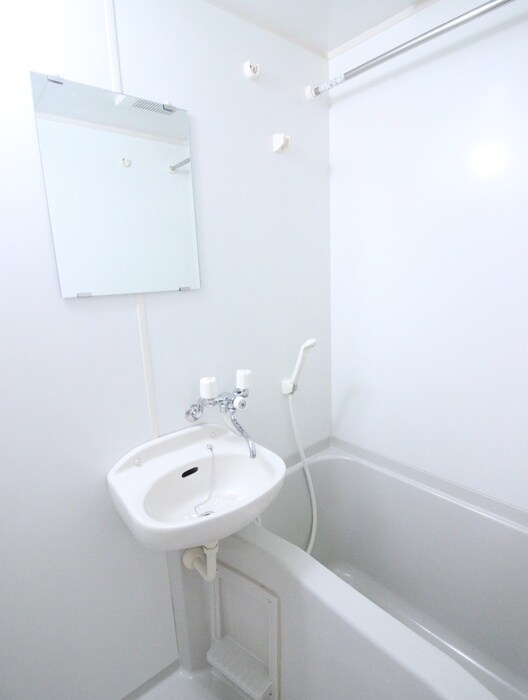 バス／シャワールーム等 アムール栞