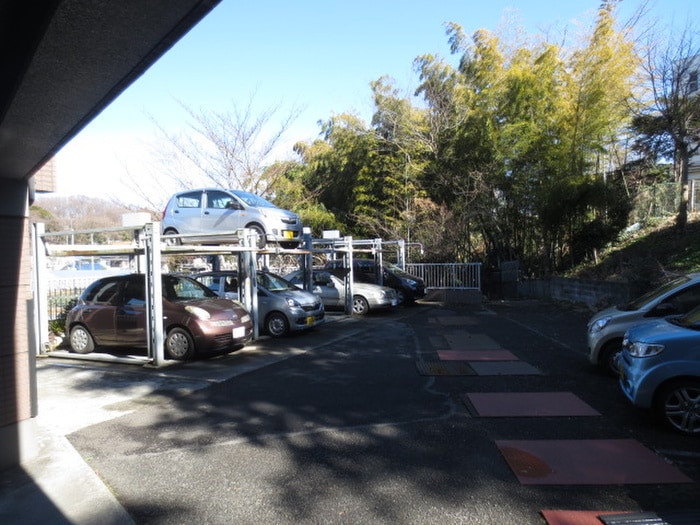 駐車場 ラ・ベルチュ町田