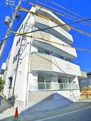 プレゾンアトワⅢの外観