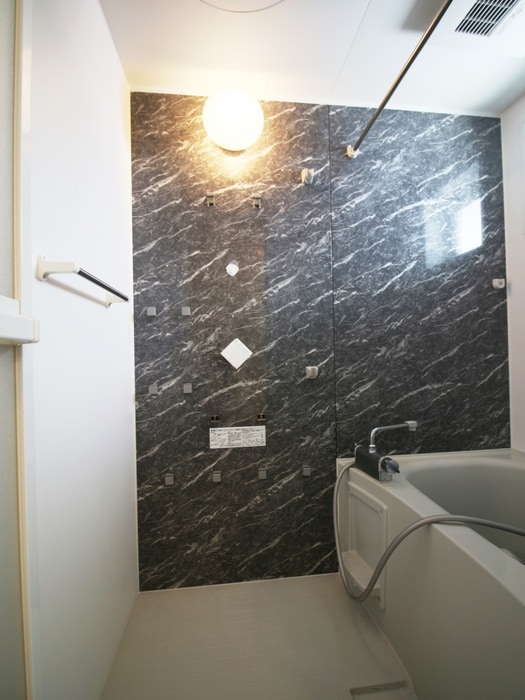 バス／シャワールーム等 at park B