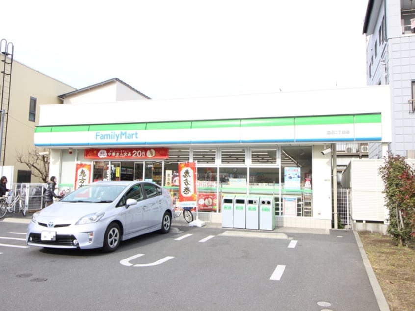 ファミリーマート(コンビニ)まで215m at park B