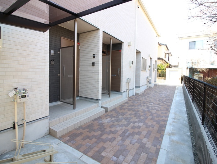 エントランス部分 Ｒｉｓｉｎｇ　Ｓｕｎ