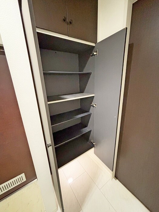 靴箱 ラ・ヴィオ－ラ