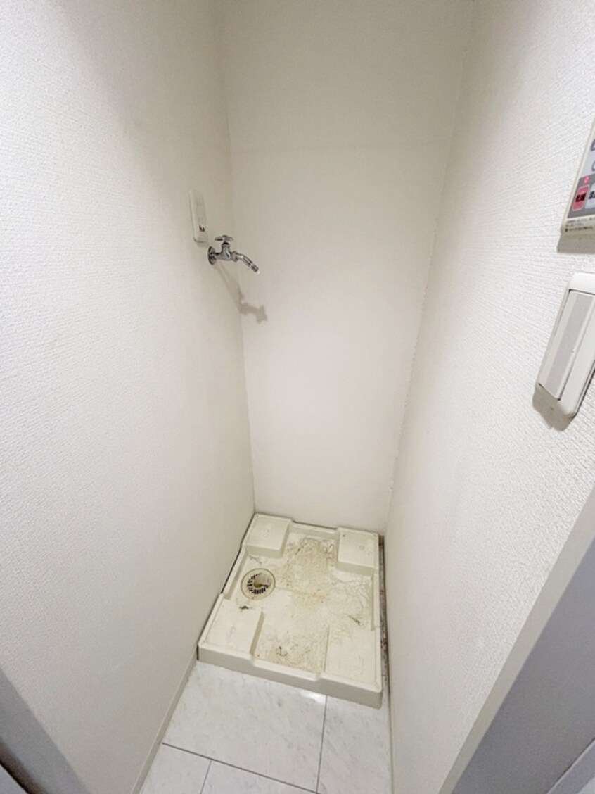 洗濯機置場 ラ・ヴィオ－ラ