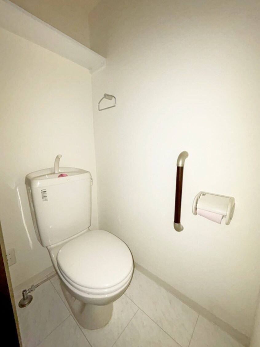 トイレ ラ・ヴィオ－ラ