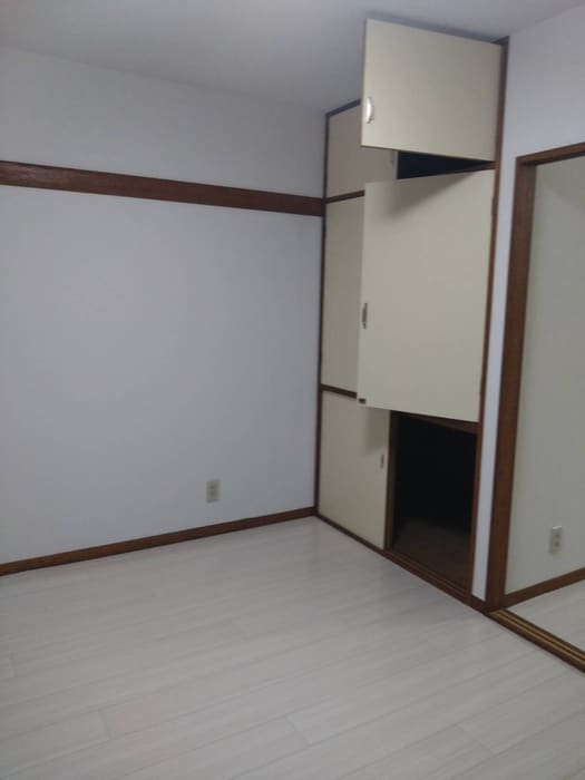 居室 コ－ポ板垣