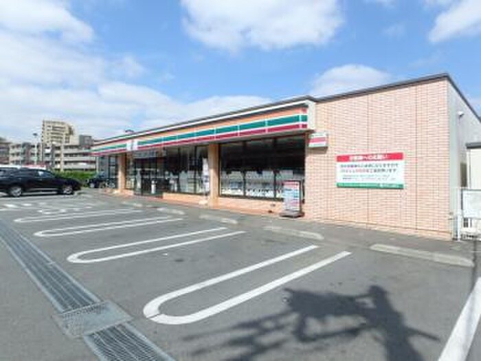 セブンイレブン 東恋ヶ窪3丁目店(コンビニ)まで140m フラットＫ