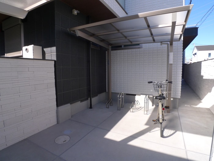 駐輪場 ペット共生型・Plumeria