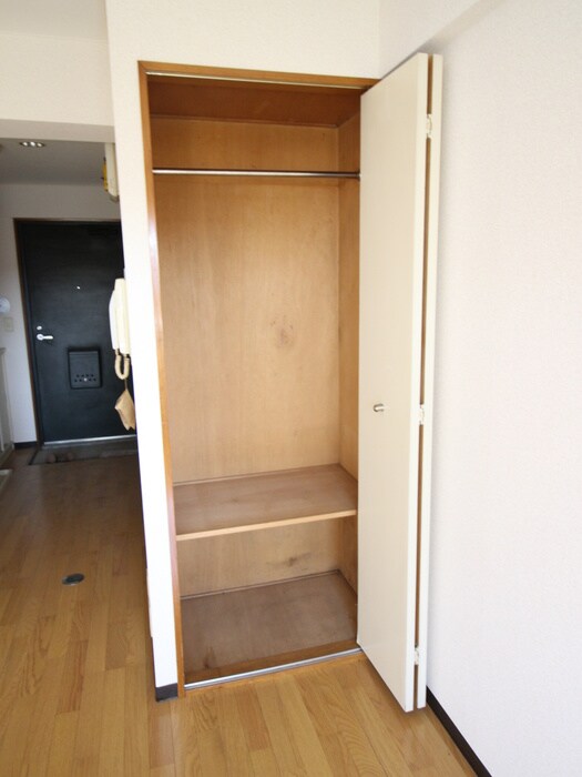 収納 サ－ドスクエア